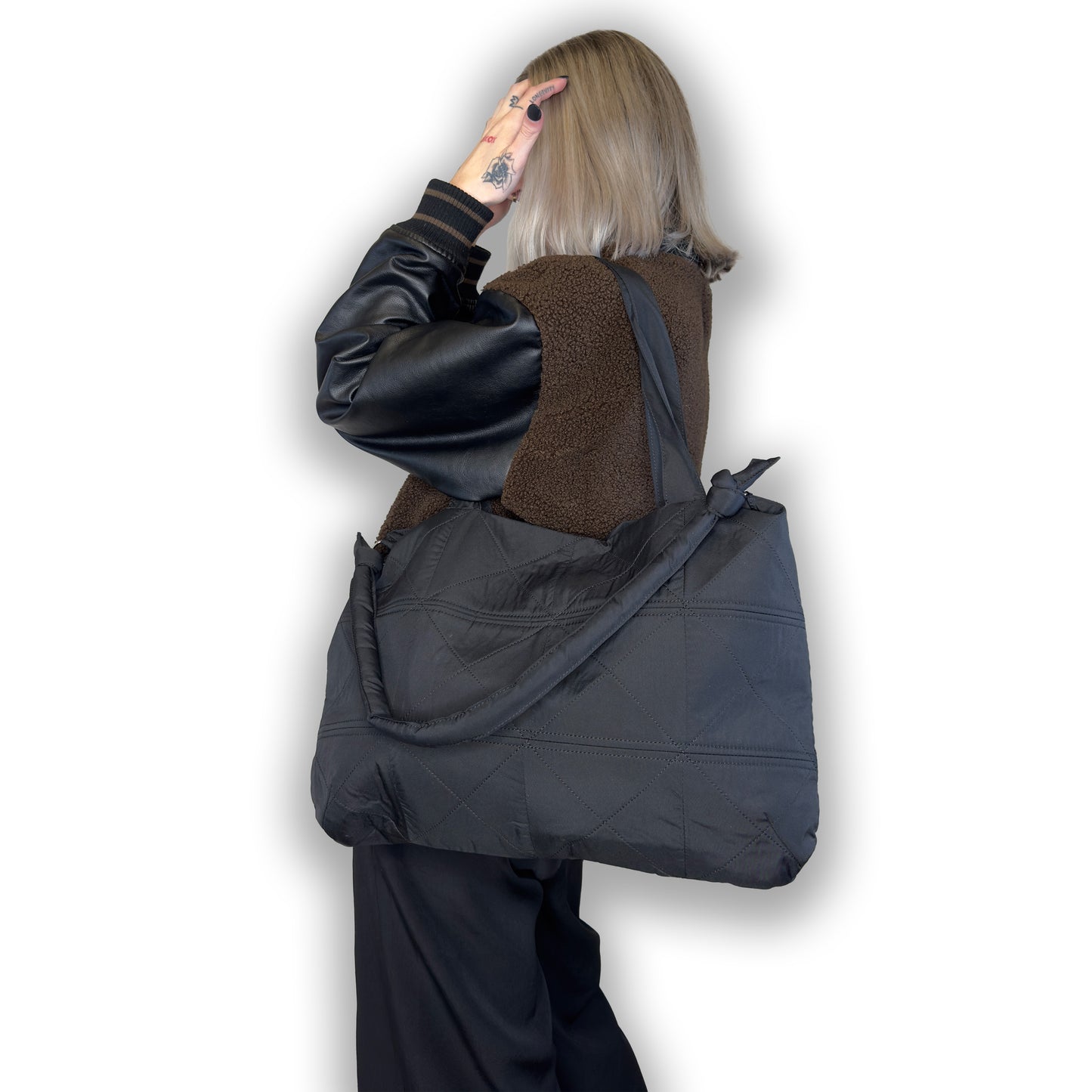 THE LARGE PATCHWORK QUILTED TOTE