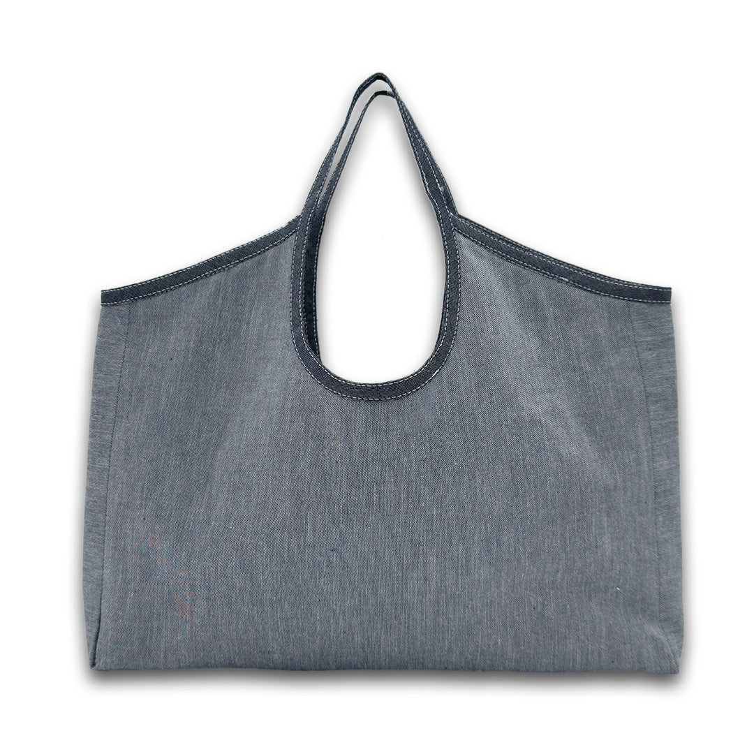 THE HANDHELD ESSENTIAL TOTE